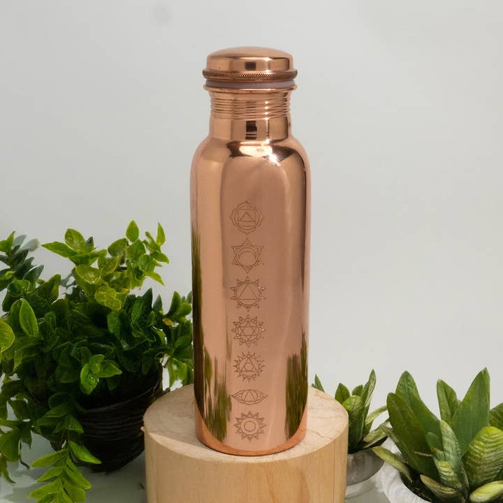 Botella de cobre 7 chakras pulida 750 ml