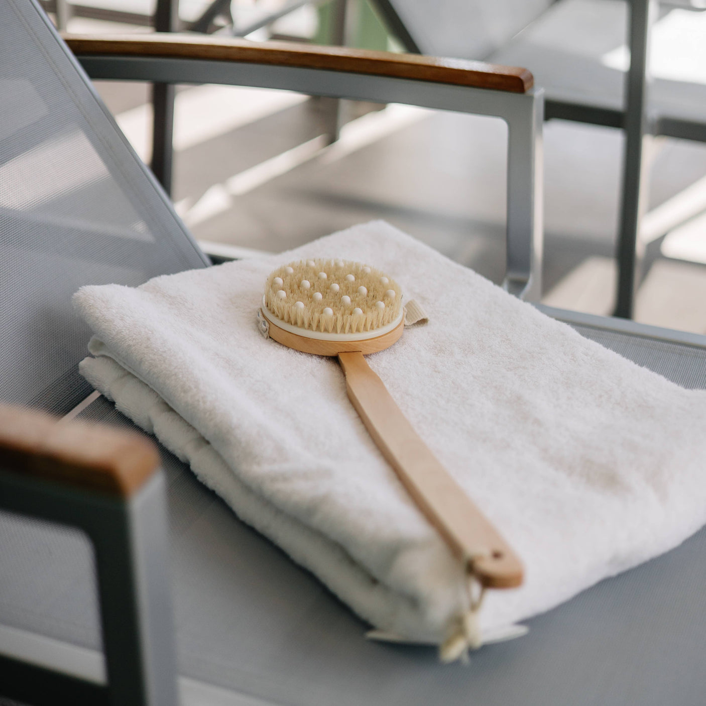 Cepillo de masaje con púas