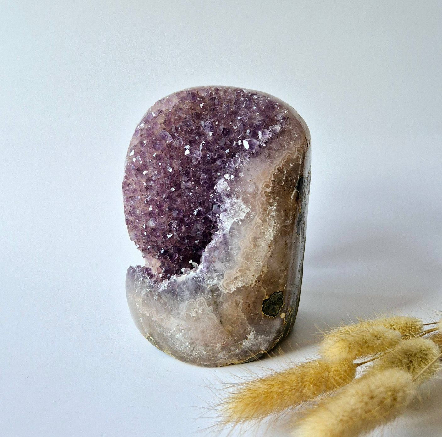 XL Piedra Preciosa Amatista en Bruto Catedral Cluster – 1790 gramos