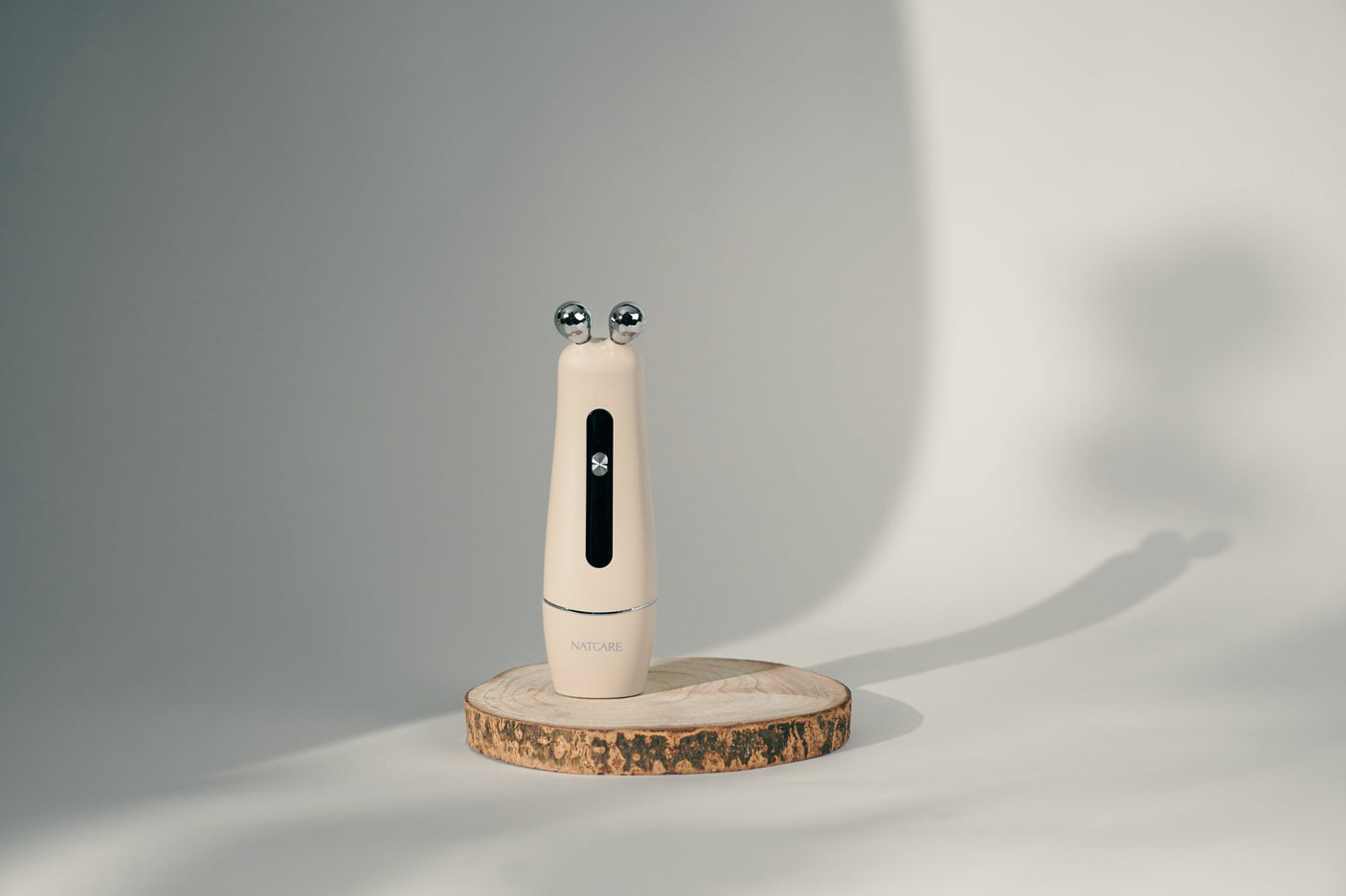 Topaz Dispositivo RF, EMS y luces LED rojas y amarillas.