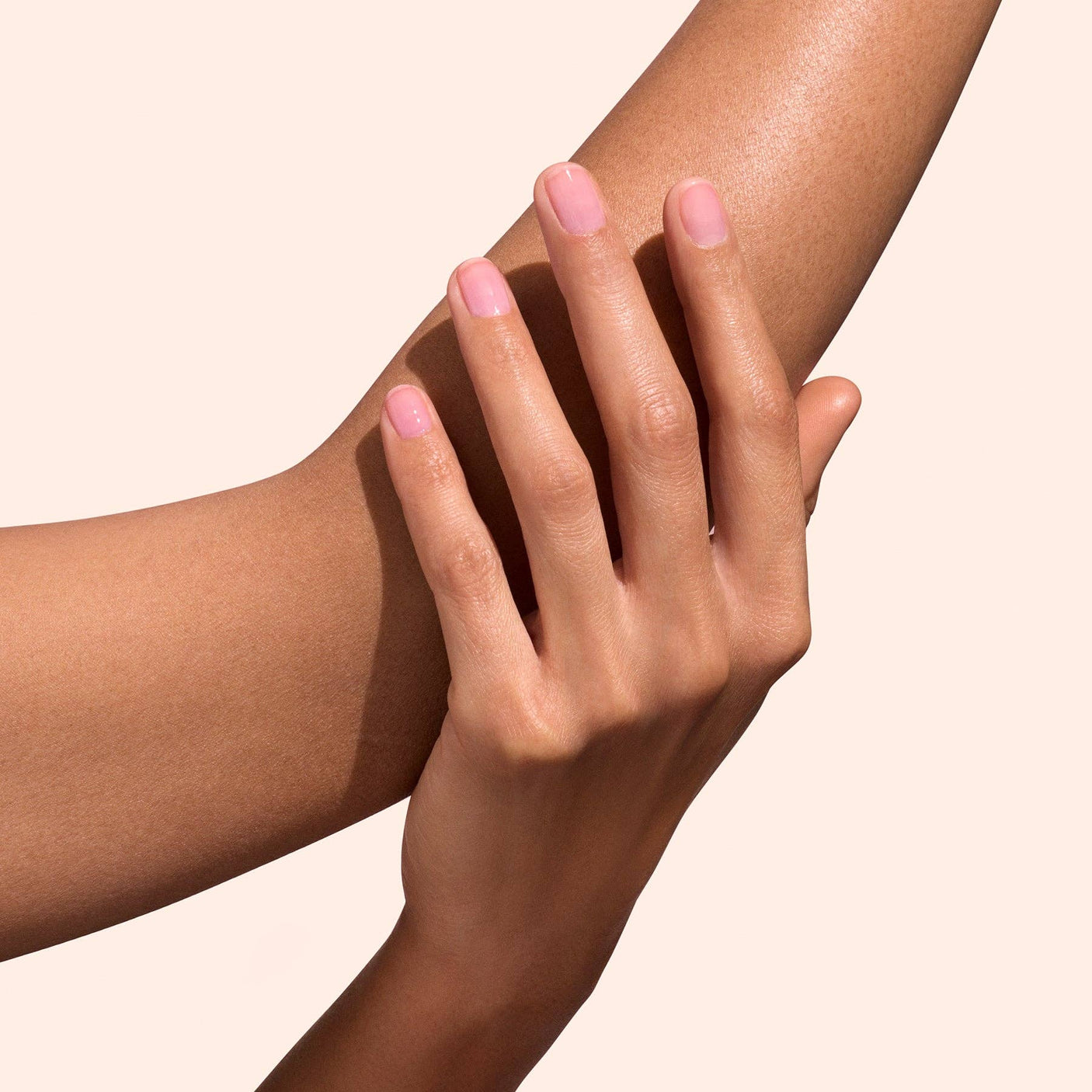 Nail polish - Active Glow Grape