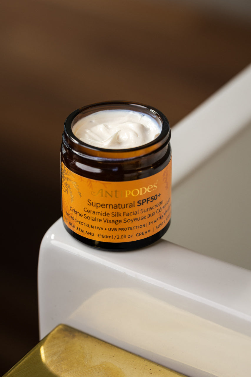 Crema Hidratante Con Ceramidas y Protección solar SPF 50 60ML.