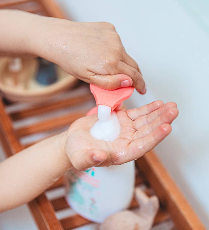 Espuma limpiadora orgánica para cuerpo y rostro