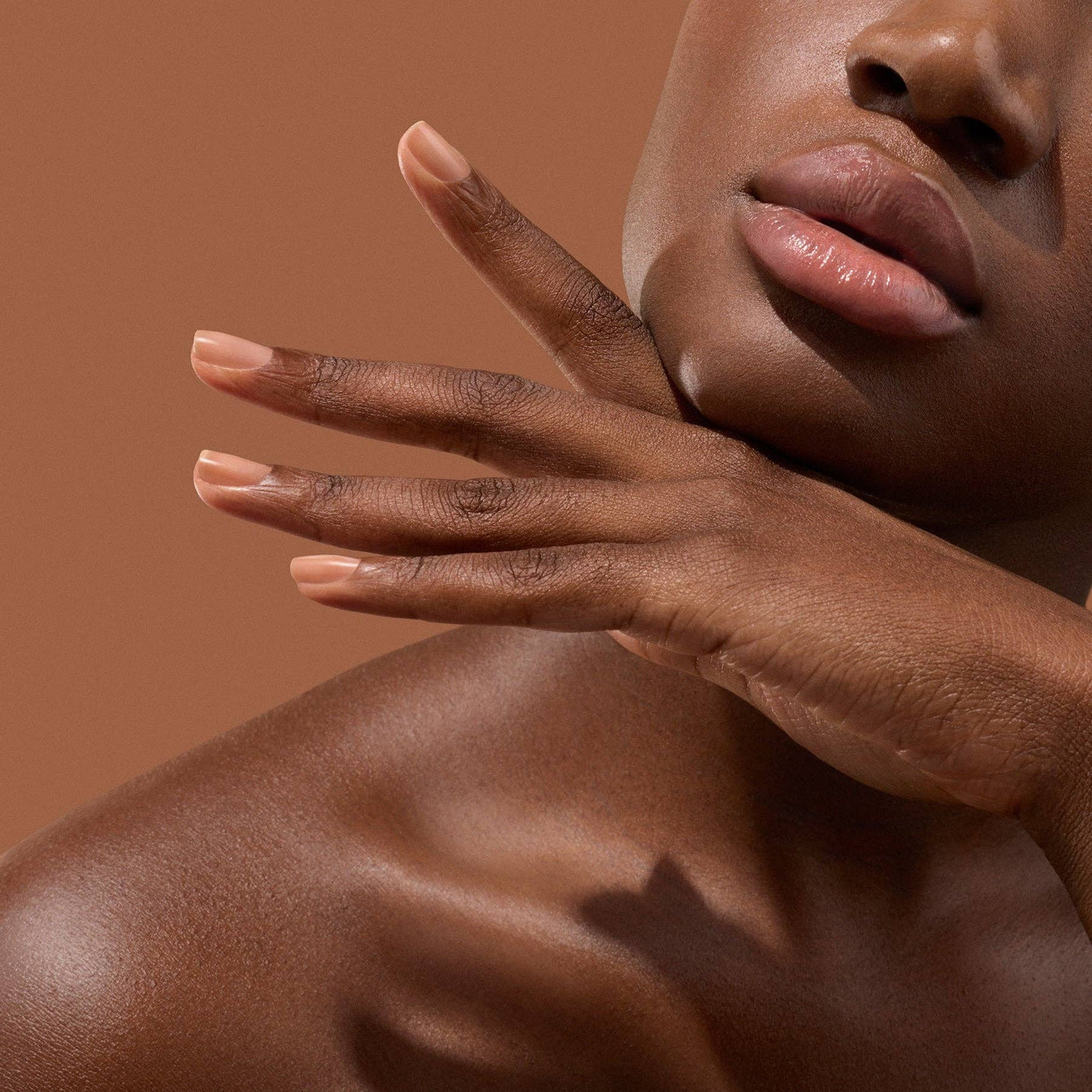 Manicura impecable y saludable con el perfeccionador rosa Active Smooth 03 de Manucurist.