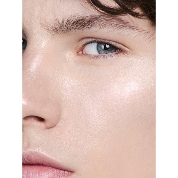 Madara The Concealer Luminous Perfecting Concealer 25 Latte - 4ml