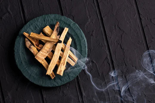 quemando palo santo