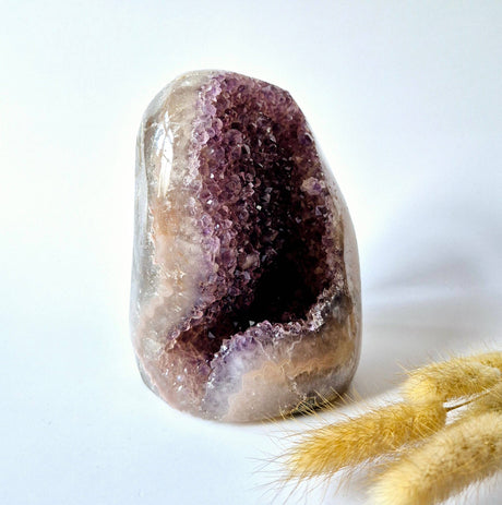 XL Piedra Preciosa Amatista en Bruto Catedral Cluster – 1790 gramos