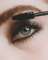 Mascara para volumen COME CLOSER 6ml - MÁDARA COSMETIC | Mascara de pestañas (foto 1)