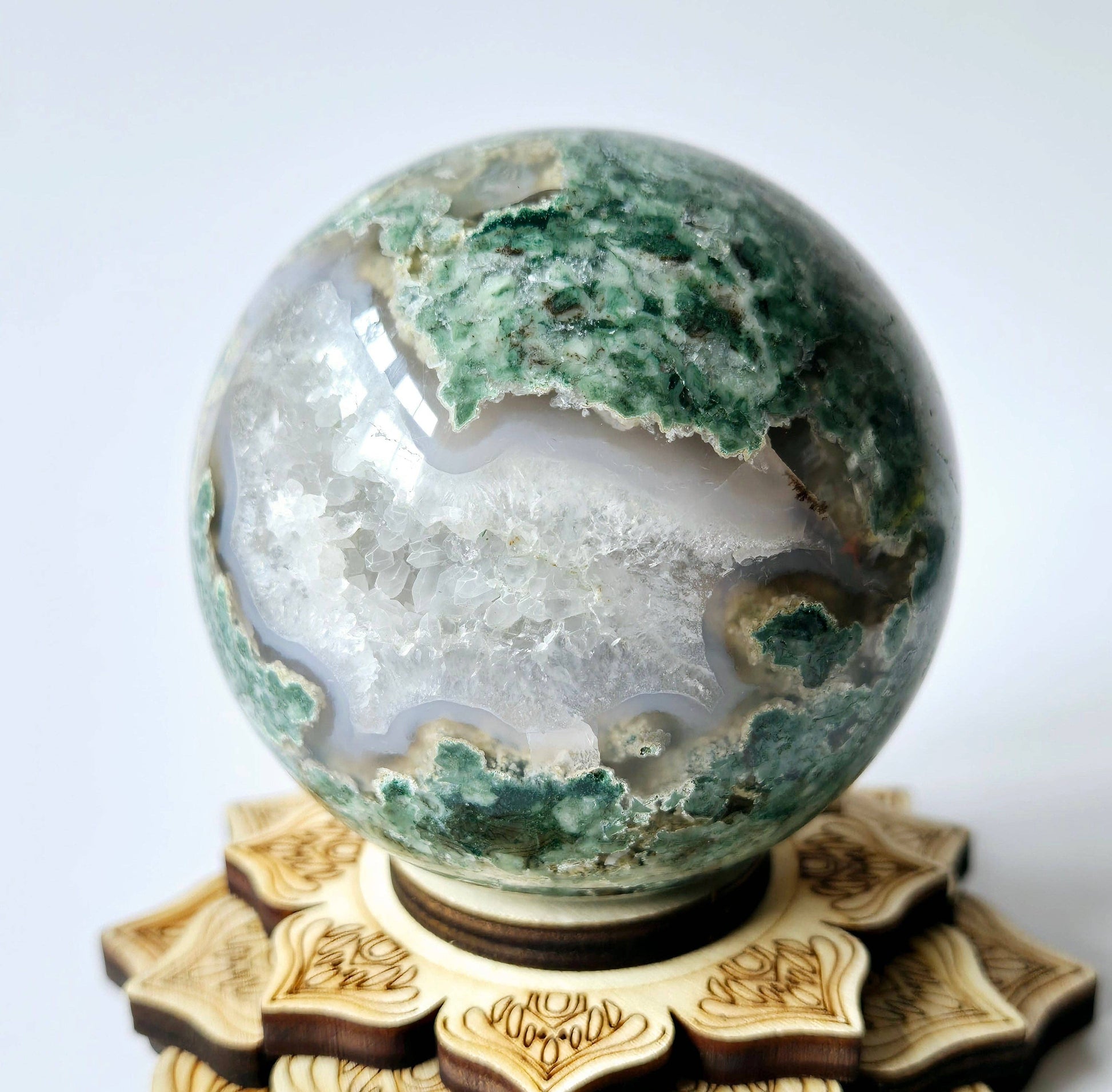 Bola de Cristal de Piedra Preciosa Ágata Musgosa Druzy 75mm - 544g