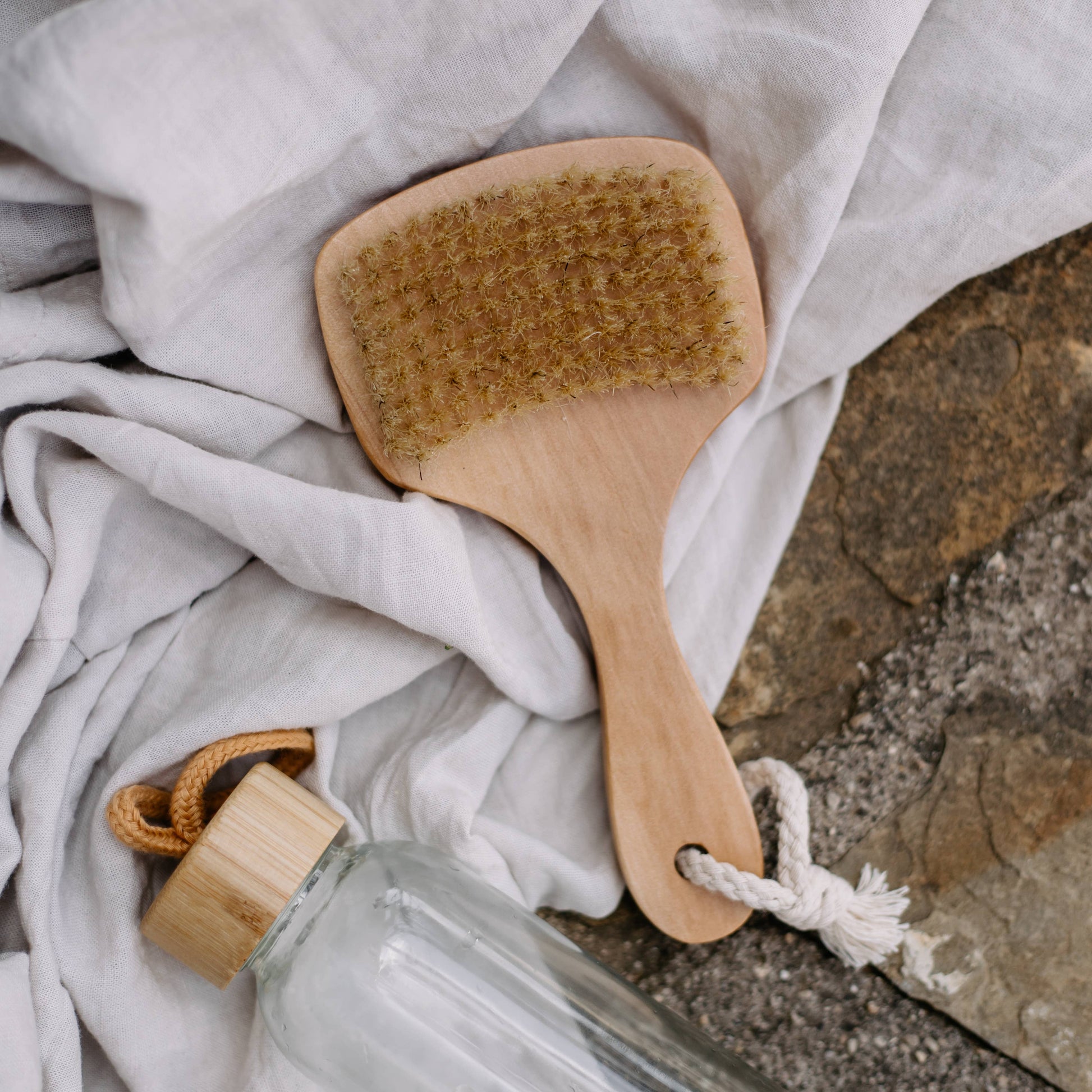 Short-handled wooden body brush