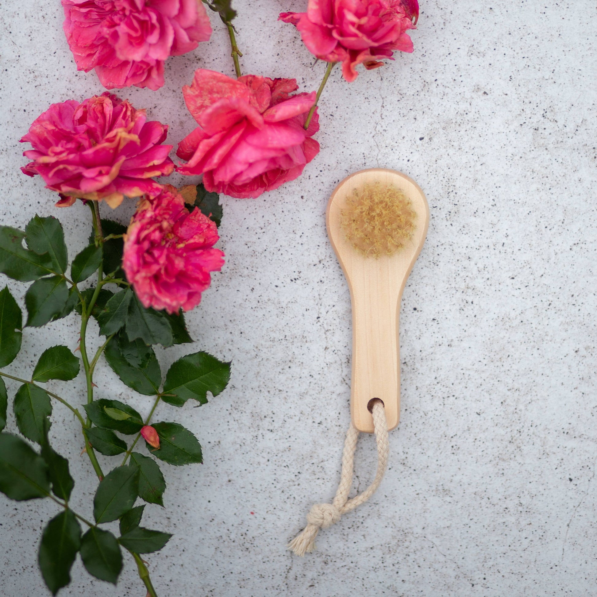 Lotus wood facial brush for facial treatments