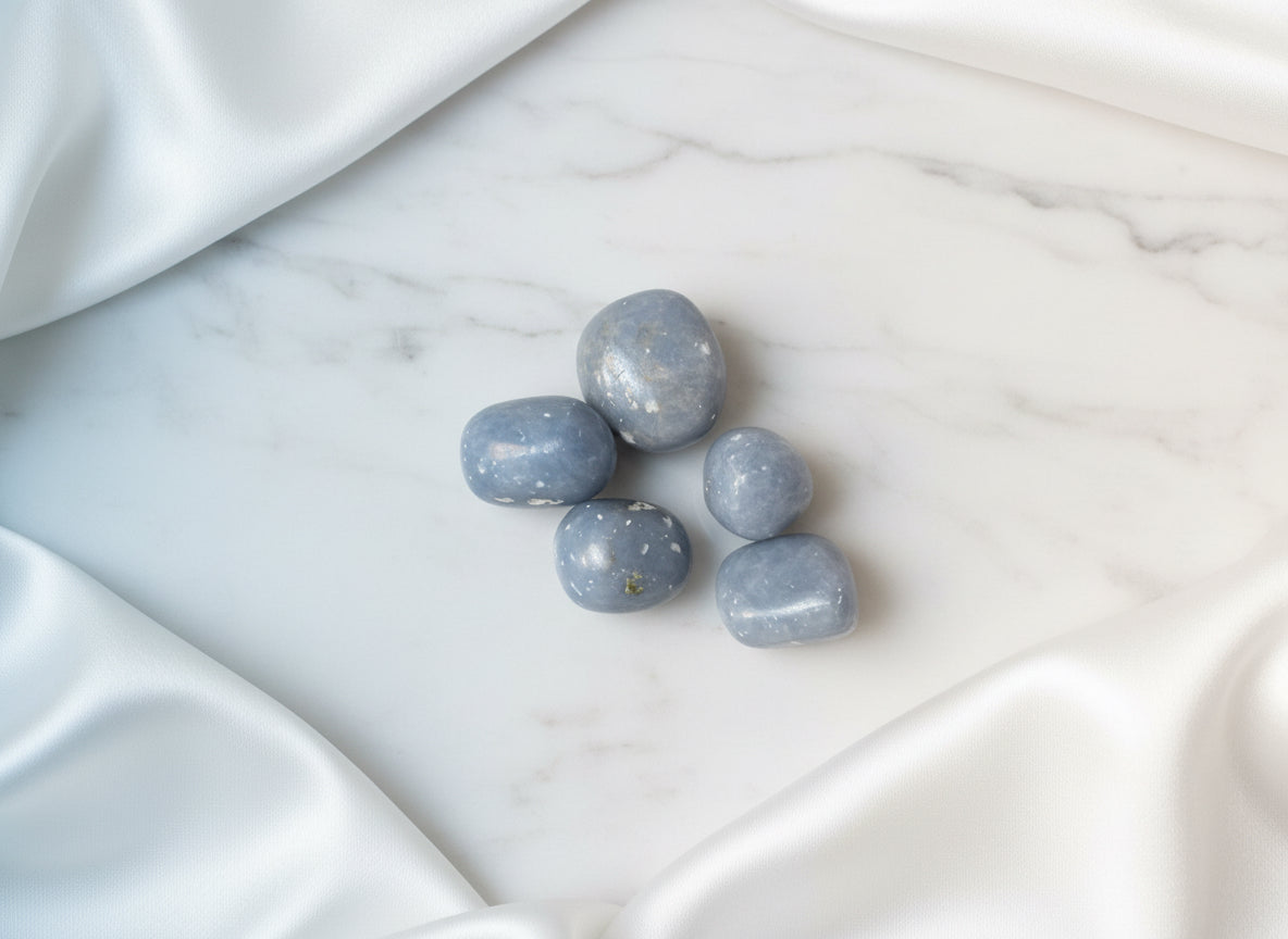 Angelita natural pulida de alta calidad para calma interior, armonía emocional y bienestar consciente