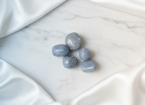 Angelita natural pulida de alta calidad para calma interior, armonía emocional y bienestar consciente