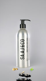 Frasco con dosificador SA.AL&CO 011 Hair & Body Wash de 350 ml con elementos vegetales