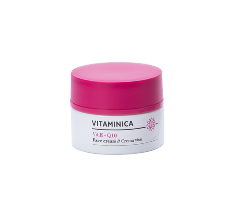 Tarro con tapa rosa de la crema Bioearth Vitaminica de vitamina E y Q10 de 50 ml