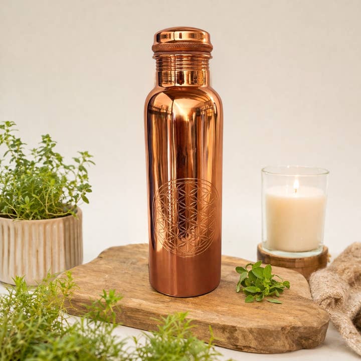 Botella de cobre Flor de la Vida pulida 1 L