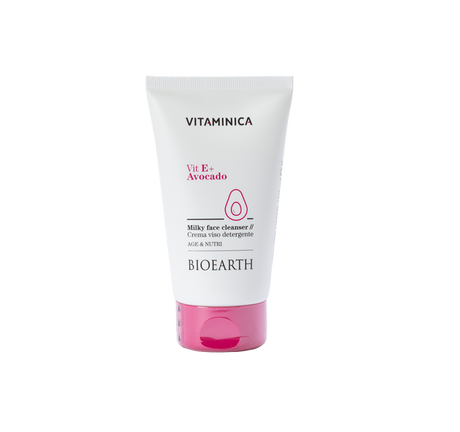 Tubo blanco y rosa de la leche limpiadora Bioearth Vitaminica con vitamina E y aguacate de 150 ml