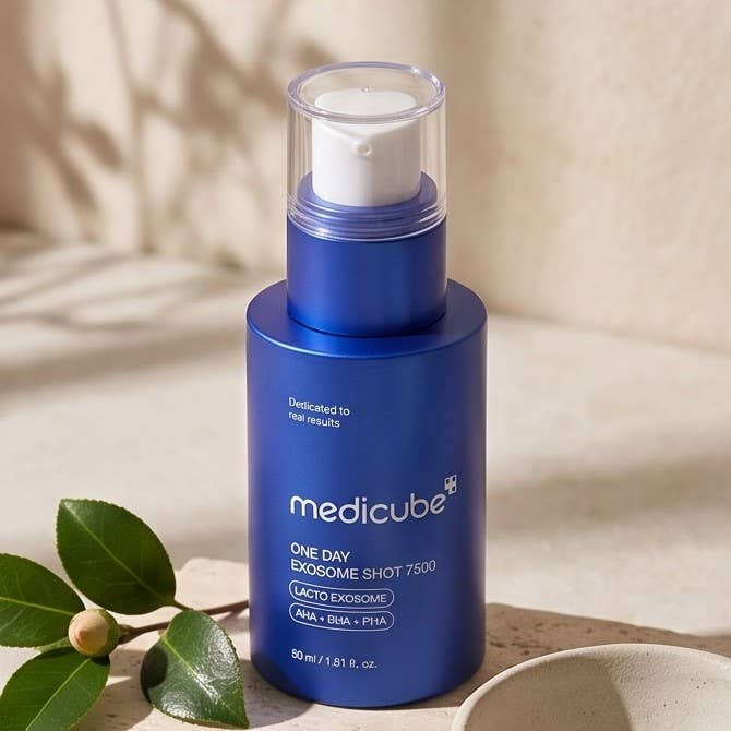Detalle del envase Medicube One Day Exosome Shot 2000