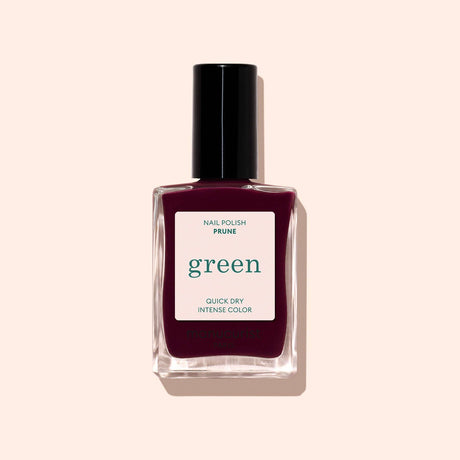 Frasco de esmalte de uñas Manucurist Green color Ciruela, un morado rojizo profundo y elegante en Biovardi.