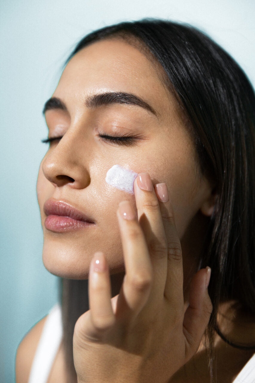 Moisturizing Cream with Ceramides and SPF 50 Sun Protection 60ML.
