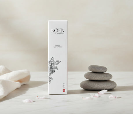 Bote de espuma limpiadora AWA Balance Cleanser Foam de KÕEN Japan Beauty en el estante de Biovardi.
