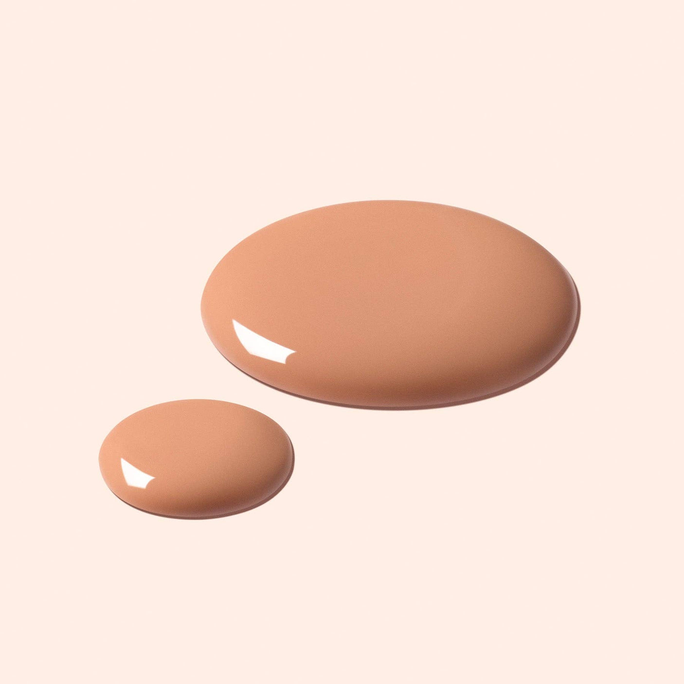 Textura rica y suavizante del corrector de estrías Active Smooth 02 de Manucurist.